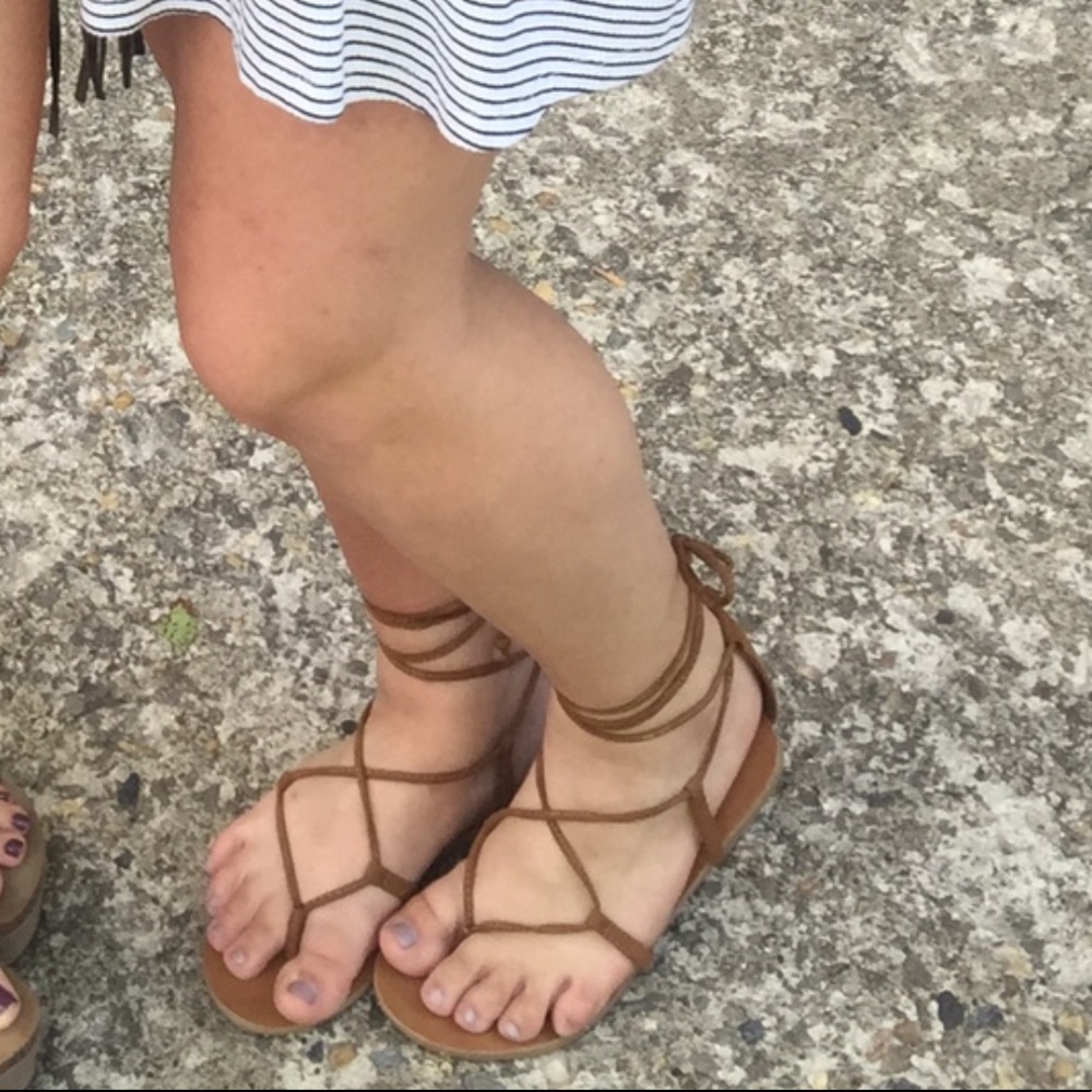 Mossimo flat gladiator sandals flip flop
